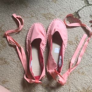 Brand new Havaiana light pink espadrilles